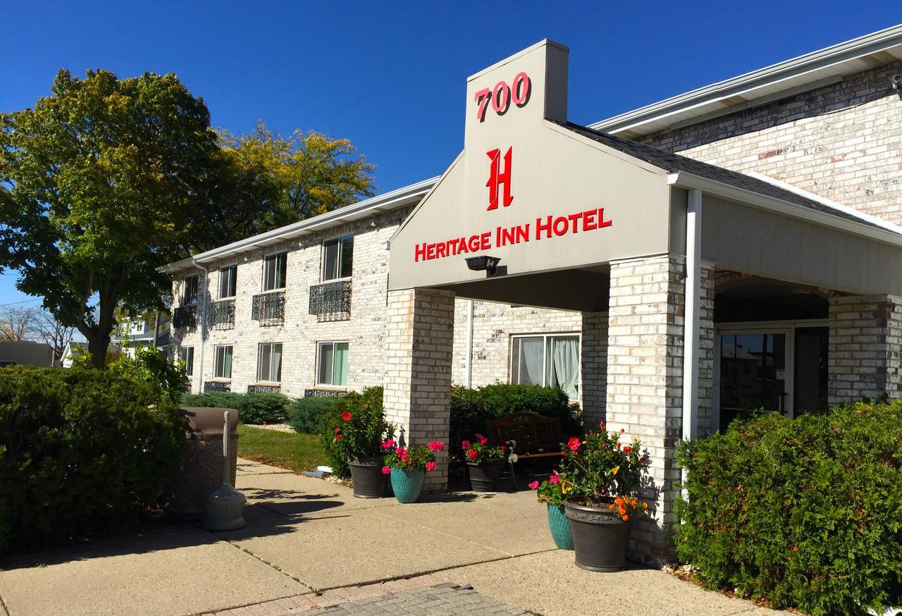 Heritage Inn Hotel Watertown Esterno foto